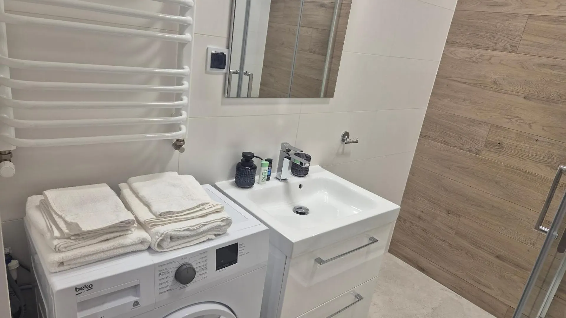 Megga Apartament Z Garazem Skawina